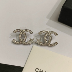 CHANEL 샤넬 귀걸이 C6600 2020/신상 (정품과 비교가능한 퀄리티 )