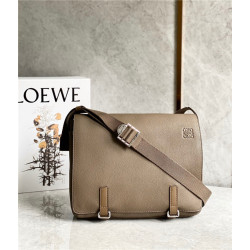 LOEWE 로에베 남성용 메신져백 L691010