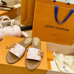 LOUIS VUITTON 루이비통 여성용 슬리퍼 L67006