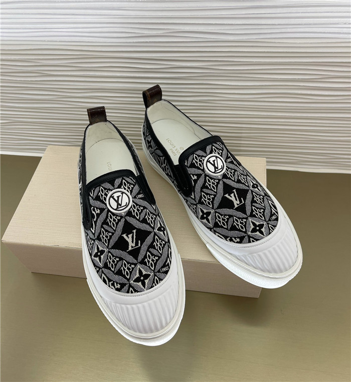 LOUIS VUITTON 루이비통 여성용 슬립온 L69008