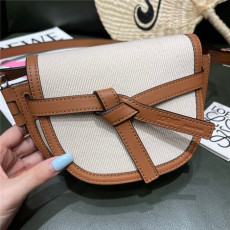 LOEWE 로에베 미니 게이트백 L580010