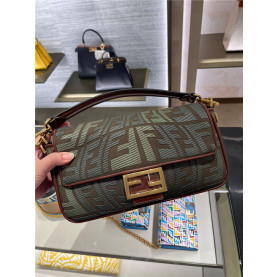 FENDI 펜디 아이코닉 바게트백 F8409