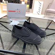 PRADA 프라다 나일론 페브릭 더비 스니커즈