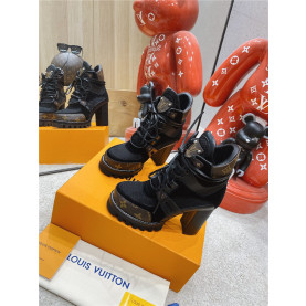 LOUIS VUITTON 루이비통 여성용 부츠 (굽높이9CM) L23780 2COLOR