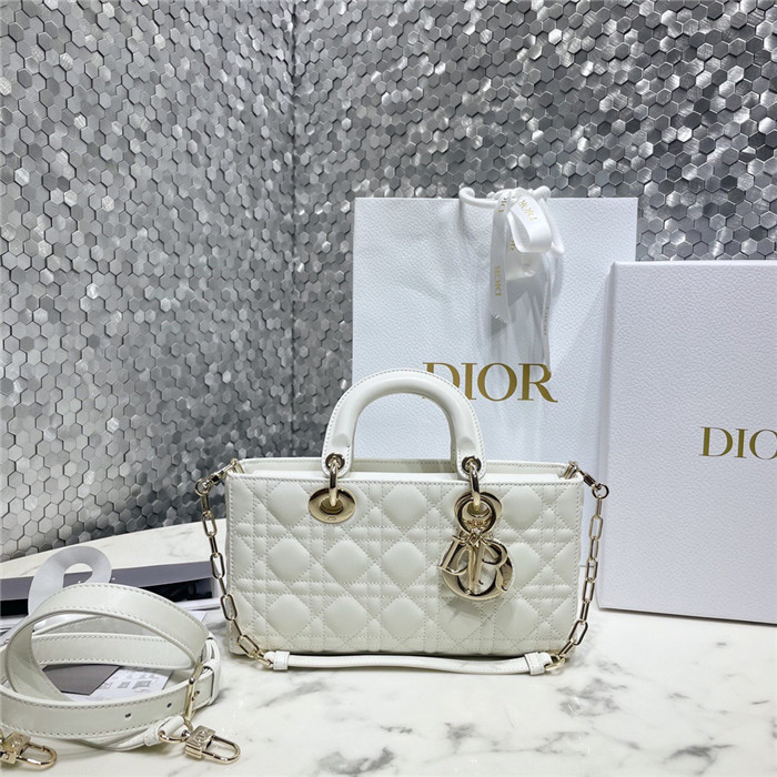 DIOR 디올 레이디 D-JOY M0540