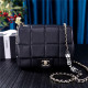 CHANEL 샤넬 크로스백 19CM AS3331