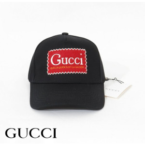 GUCCI 구찌 로고패치 레드앤화이트 볼캡
