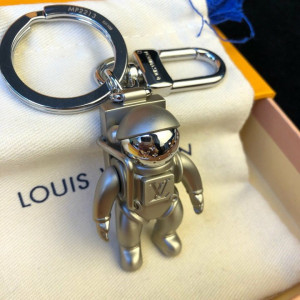 LOUIS VUITTON 루이비통 우주비행사 키 홀더 & 백참