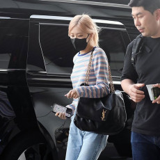 26위 [블랙핑크 로제] SAINT LAURENT 생로랑 제이미 라지 숄더백 Y515822