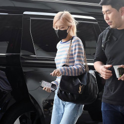 26위 [블랙핑크 로제] SAINT LAURENT 생로랑 제이미 라지 숄더백 Y515822
