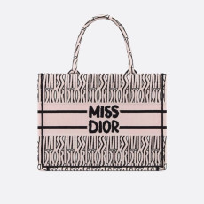 DIOR 디올  미스 디올 북토트 M1296