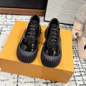 LOUIS VUITTON 루이비통 여성용 로퍼 L73126-1 2COLOR