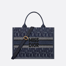 DIOR 디올 북 토트백 미듐 M1296