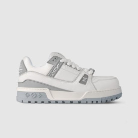 LOUIS VUITTON 루이비통 남성용 트레이너 맥시 스니커즈 1ACPPR