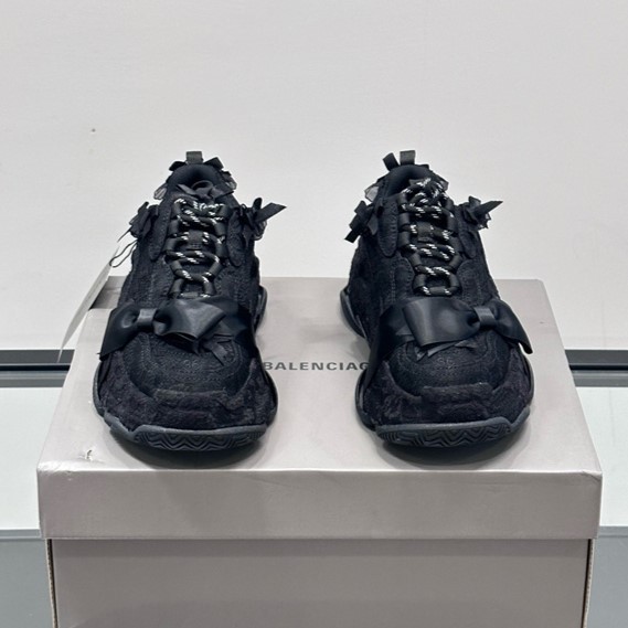 BALENCIAGA 발렌시아가 여성용 스니커즈 B49128 2COLOR