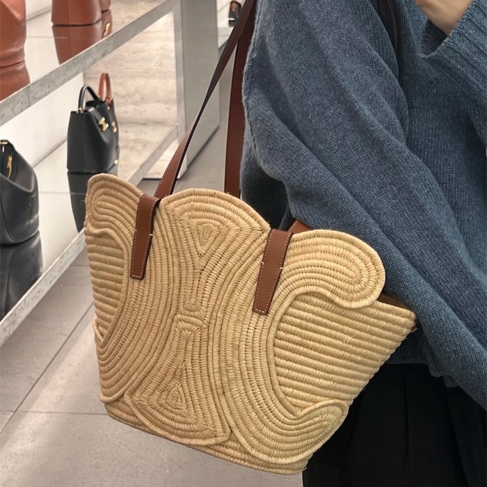 CELINE 셀린느 트리오페 클래식 바스켓 미디움 토트백 116982