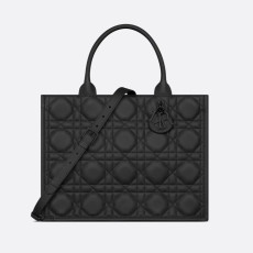 DIOR 디올 북 토트백 미듐 M1324
