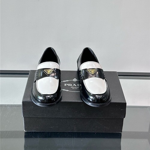 PRADA 프라다 남성용 로퍼 P56543 2COLOR