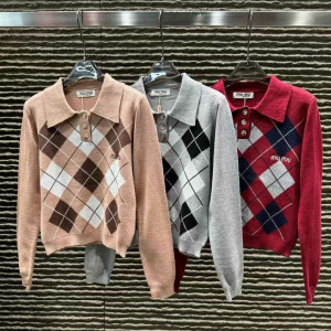 MIUMIU 미우미우 아가일 카라니트