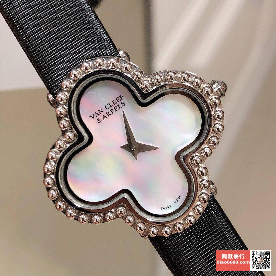 VAN CLEEF & ARPELS 반클리프 아펠 알함브라 네잎 클로버 여성용 시계 VCARD21600