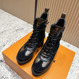 LOUIS VUITTON 루이비통 여성용 부츠 (굽높이7CM) L85399 2COLOR