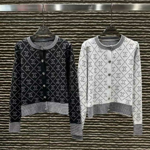 CHANEL 샤넬 CC 자카드 니트 가디건