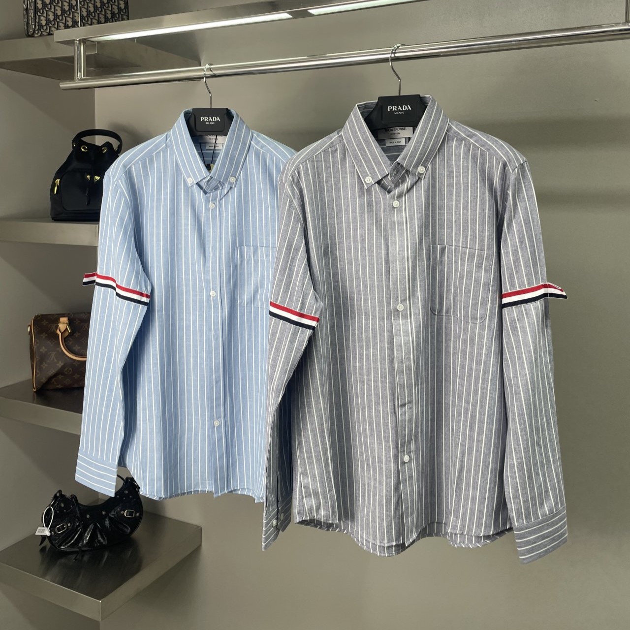 THOM BROWNE 톰브라운 스트라이프 암밴드 셔츠