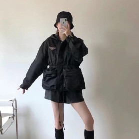 PRADA 프라다 빅포켓 바람막이