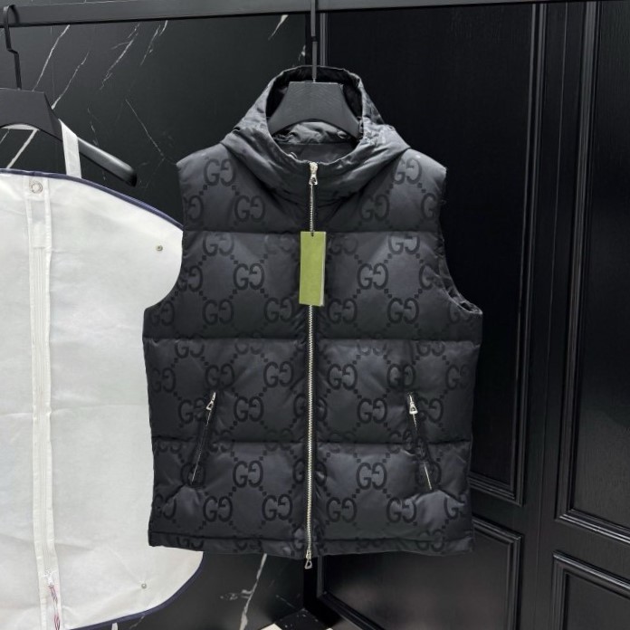 GUCCI 구찌 GG 캔버스 다운 베스트