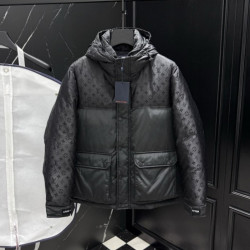 LOUIS VUITTON 루이비통 모노그램 다운 패딩