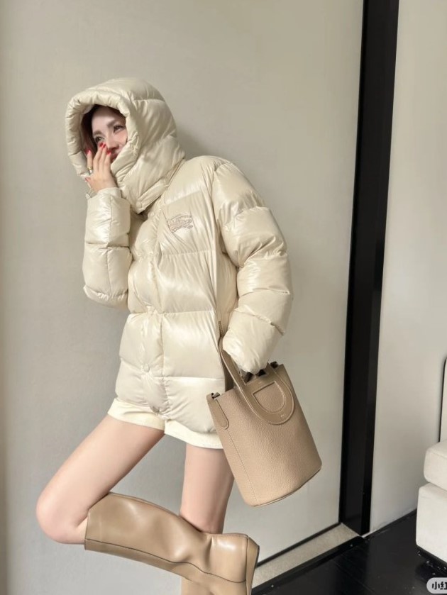 BURBERRY 버버리 시그니처 다운 패딩 2COLOR