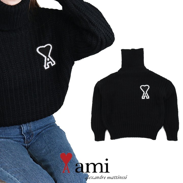 AMI 아미 블랙 하트 오버 하이넥 니트
