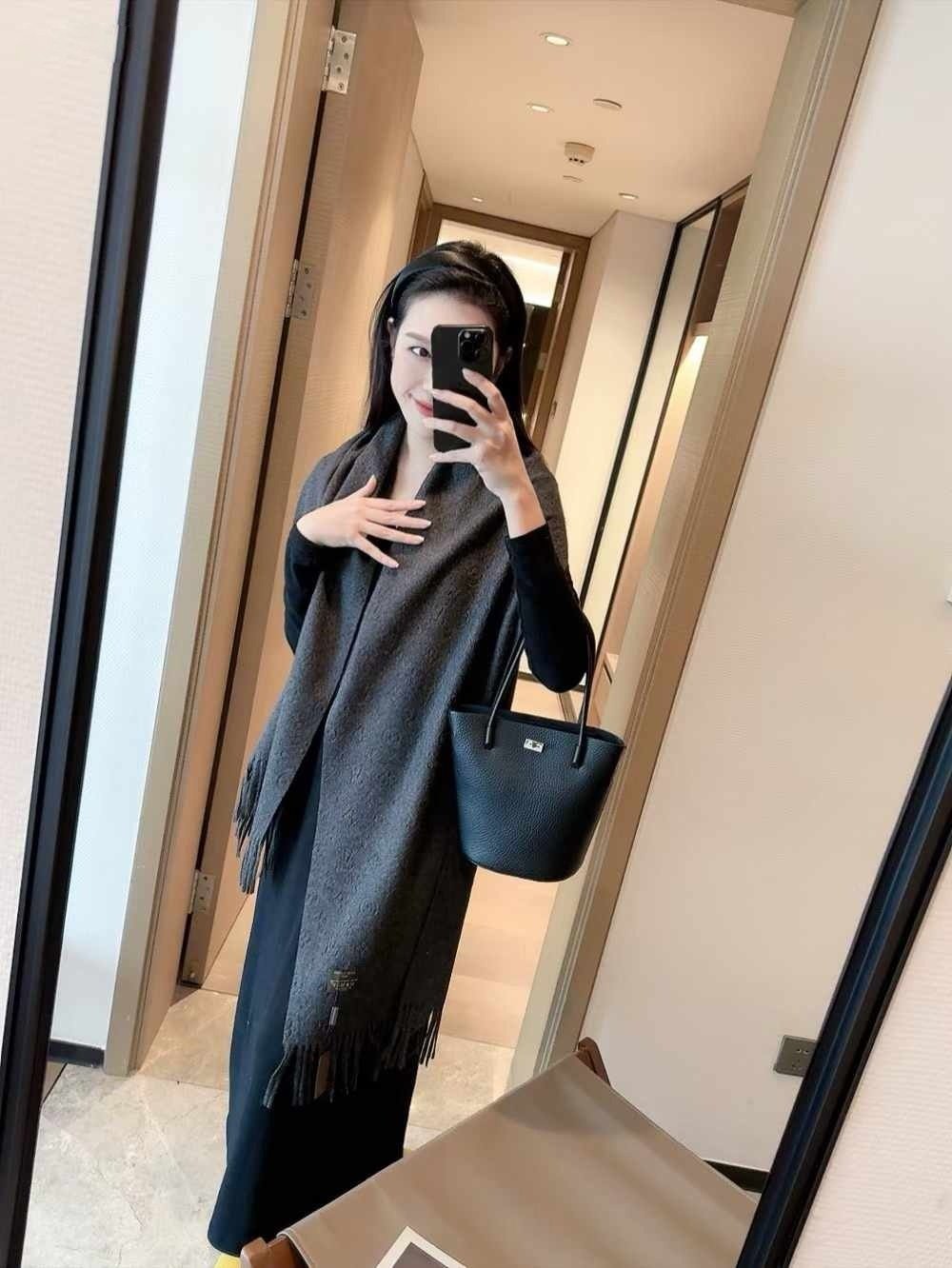 LOUIS VUITTON 루이비통 머플러 3COLOR