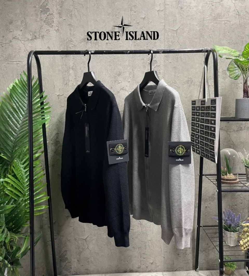 STONE ISLAND 스톤아일랜드 와펜 카라집업니트