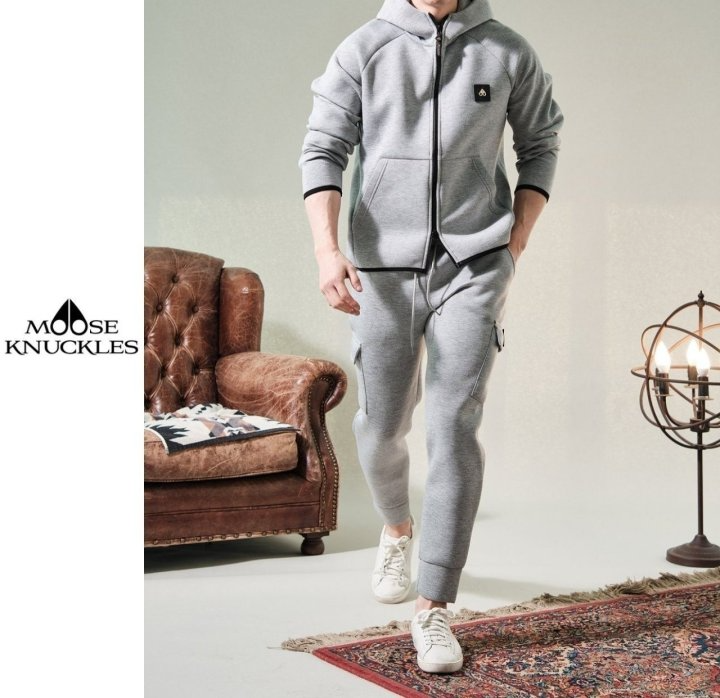 MOOSE KNUCKLES 무스너클 네오프렌 금장 에디션 트레이닝 셋트 2COLOR